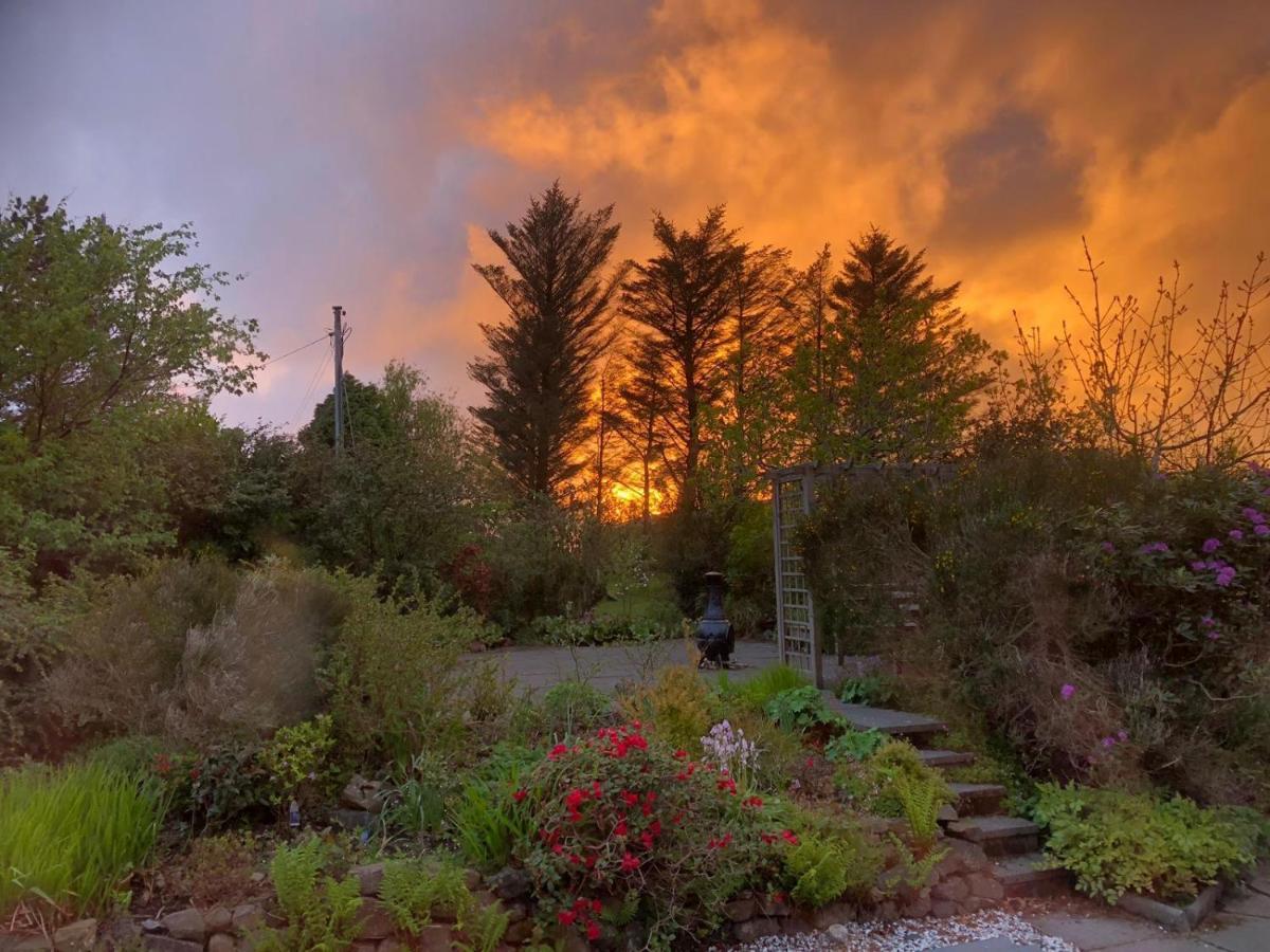 ダンヴェガン Kilmuir Park Bed & Breakfast エクステリア 写真